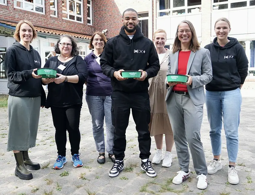 &Uuml;bergabe Brotboxen