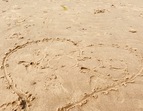 Herz im Sand