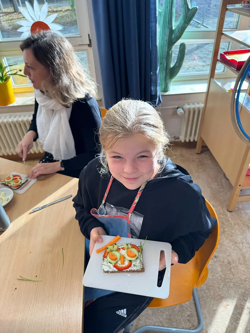 Foto Kind beim Ern&auml;hrungskurs Jades 